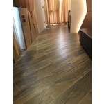 仿木紋磁磚 - 吉鈾實業股份有限公司