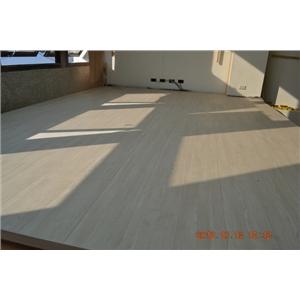 時尚 自然紋-白雪冬橡6.4寸3分超耐磨地板