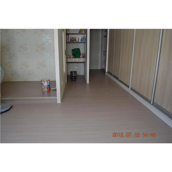 水波紋-銀河秋香超耐磨地板6.4寸3分,山衍實業有限公司