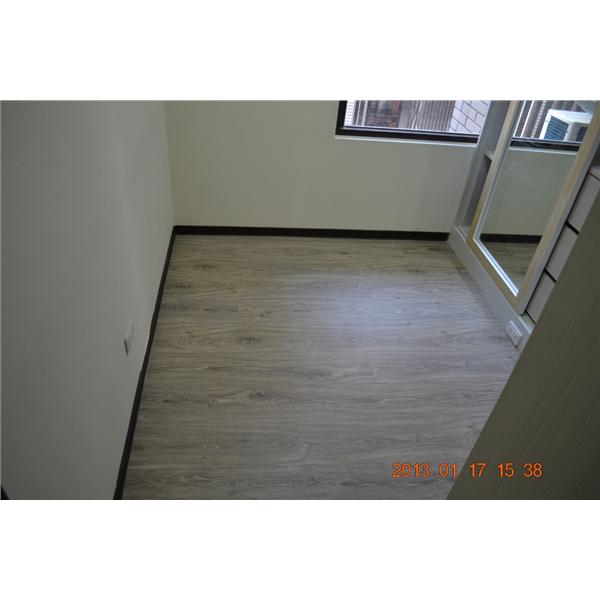 FSC碳化 6.4寸4分科羅拉多 超耐磨地板