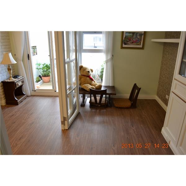 基材碳化美耐板超耐磨地板 布魯塞爾 基材碳化美耐板超耐磨地板 布魯塞爾,山衍實業有限公司