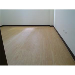 超耐磨地板同步立體紋 馬德雷