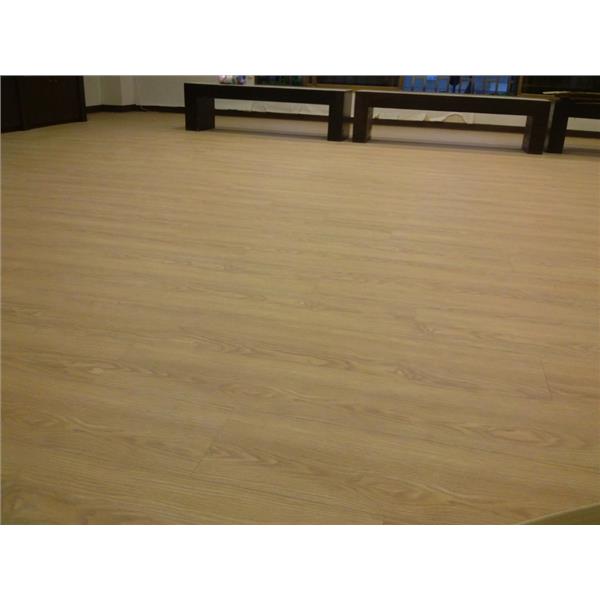 美耐板超耐磨地板 時尚自然紋系列-馬爾地夫橡木 美耐板超耐磨地板 時尚自然紋系列-馬爾地夫橡木,山衍實業有限公司