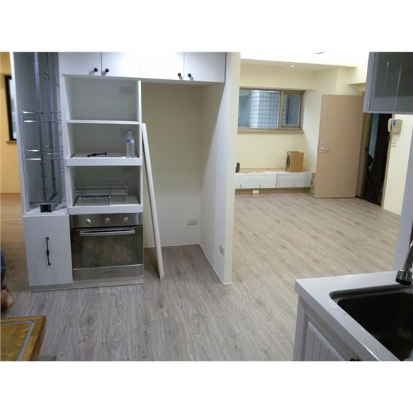 炭化美耐板超耐磨地板-天然紋 科羅拉多 炭化美耐板超耐磨地板-天然紋 科羅拉多,山衍實業有限公司