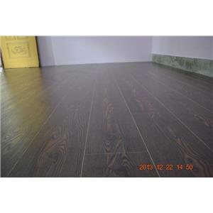 炭化超耐磨地板6.4寸4分-蕭瑟棕
