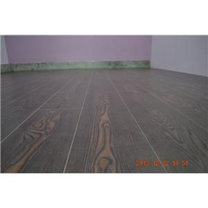 炭化超耐磨地板6.4寸4分-蕭瑟棕