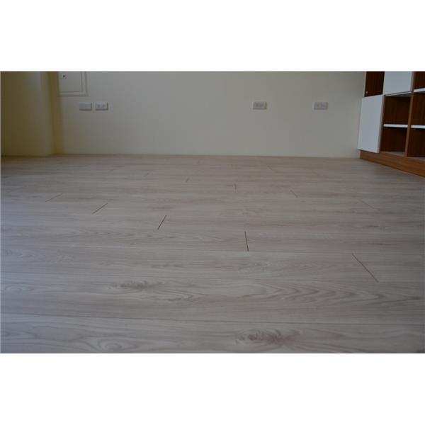 Krono 超耐磨地板 妥思卡娜橡木 Krono 超耐磨地板 妥思卡娜橡木,山衍實業有限公司