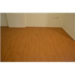 美耐板超耐磨地板  現代柚木 - 山衍實業有限公司