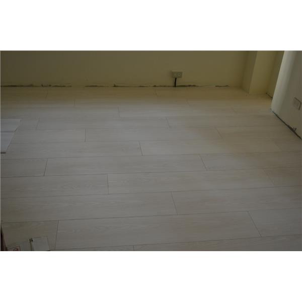 7.8寸超耐磨地板 碳化基材 天然紋系列 白沙灣 7.8寸超耐磨地板 碳化基材 天然紋系列 白沙灣,山衍實業有限公司