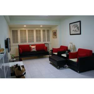 白色百葉 , 夏特爾國際有限公司