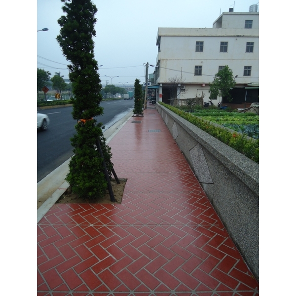 濕式紙模地坪(斜角人字型)-南崁南山路人行道地坪,凡臣企業有限公司