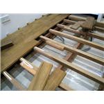 步驟6-舖上木板，還有搭配通風孔 - 同毅地板木業有限公司