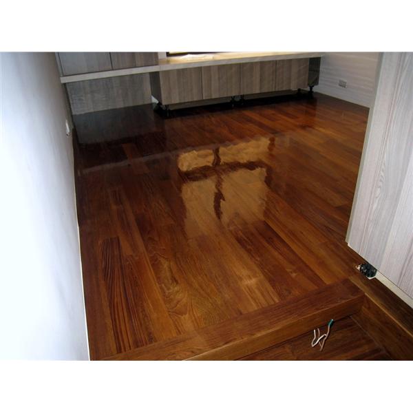 這間也大致完成了,同毅地板木業有限公司