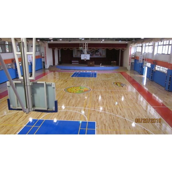 球場地坪整修工程-東龍地板有限公司