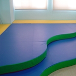 大型軟式表演台 - 同育展業有限公司