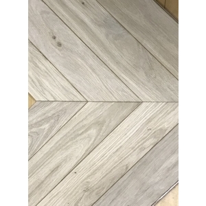 白橡木(魚骨型) , 聚峰地板有限公司