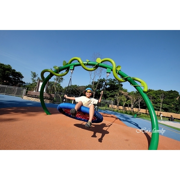 鞦韆造型-開旭專業圍網有限公司