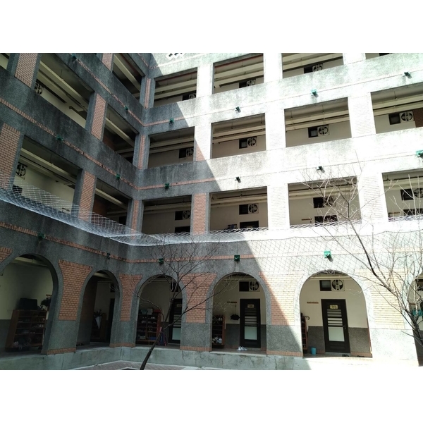 台大男宿舍-防墜落網-開旭專業圍網有限公司