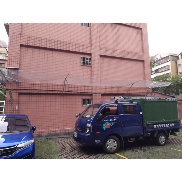 逸仙社區-防磁磚墜落網,開旭專業圍網有限公司
