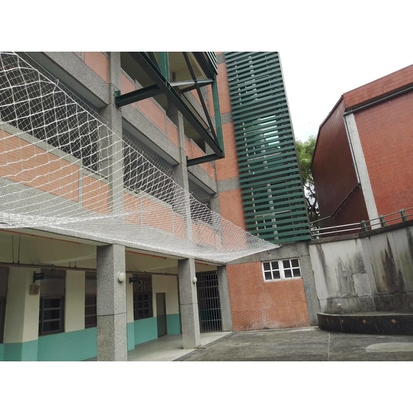 龍潭凌雲國中-防墜落網,開旭專業圍網有限公司