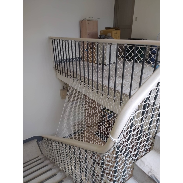 中華電信研究院-樓梯防護網-開旭專業圍網有限公司