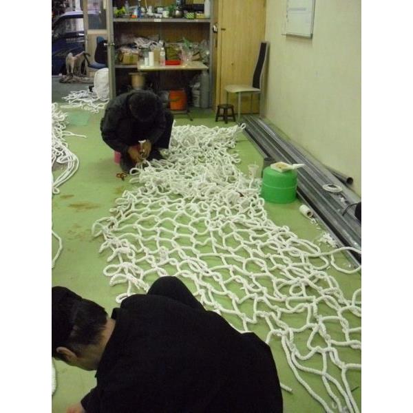 安全網製作過程,開旭專業圍網有限公司