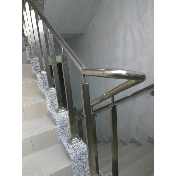 不銹鋼圓管扶手欄杆,三聯工程行