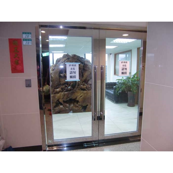 不銹鋼防火玻璃門,東剛玻璃有限公司