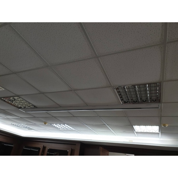 輕鋼架天花板