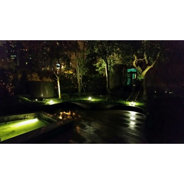 內湖社區庭園照景-奧立科技能源股份有限公司