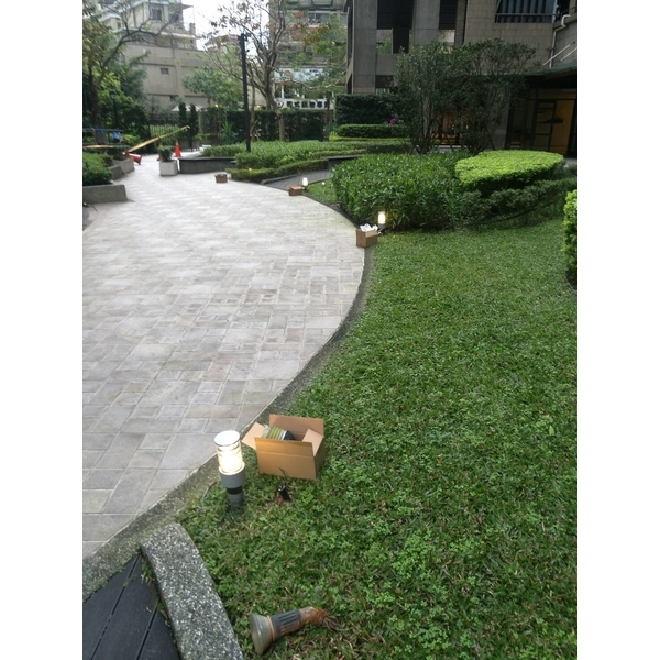 內湖社區庭園照景-奧立科技能源股份有限公司