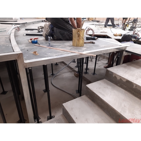 高架地板反向階梯做法-力美建材有限公司