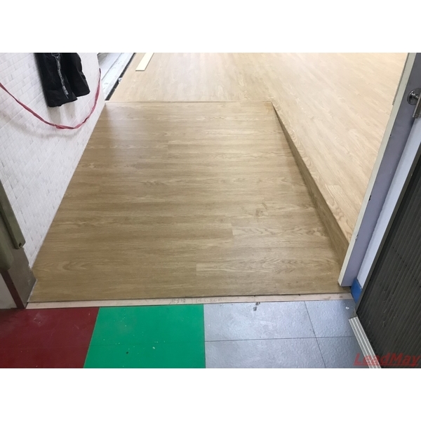 卡扣地板施工-力美建材有限公司