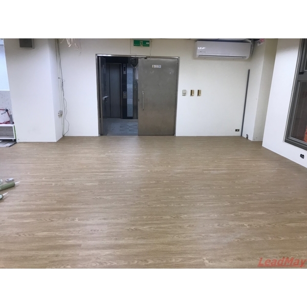 卡扣地板施工,力美建材有限公司