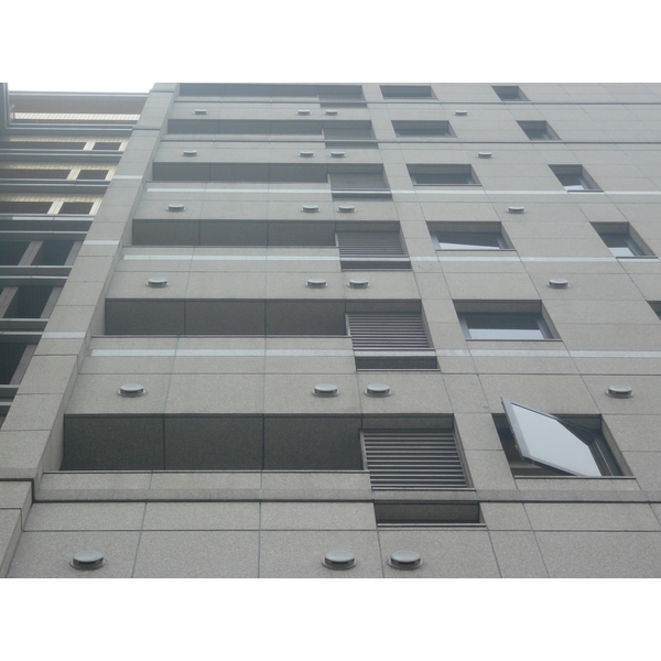 防颱型排氣罩、防颱強效型防風罩(烤漆後安裝),泓富產品實業有限公司