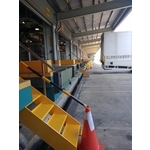 廠房外油漆完工 - 伍山實業社