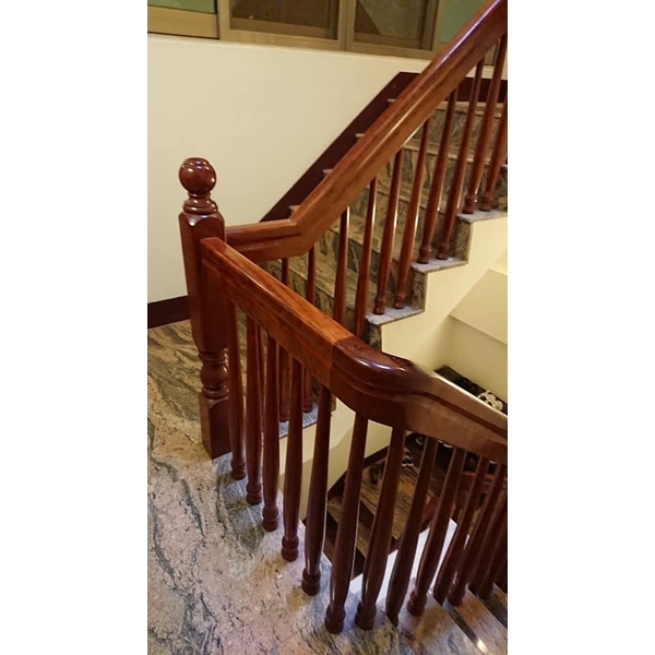 花梨木傅統扶手 花梨木傅統扶手,天梯實業有限公司