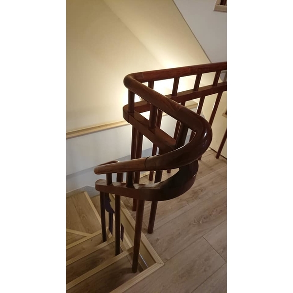 扶手內縮修改 扶手內縮修改-天梯實業有限公司