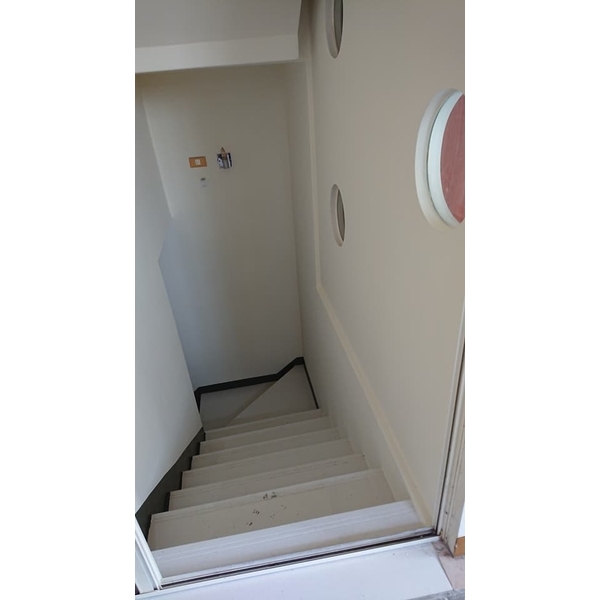 柚木崁壁式扶手