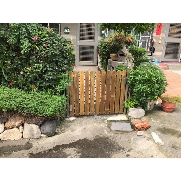 木籬笆 木籬笆,天梯實業有限公司