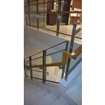 玻璃樓梯扶手 - 天梯實業有限公司