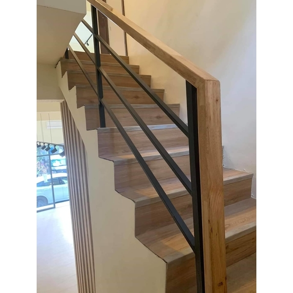 崁壁扶手,天梯實業有限公司