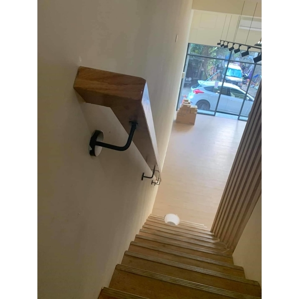 崁壁樓梯扶手,天梯實業有限公司