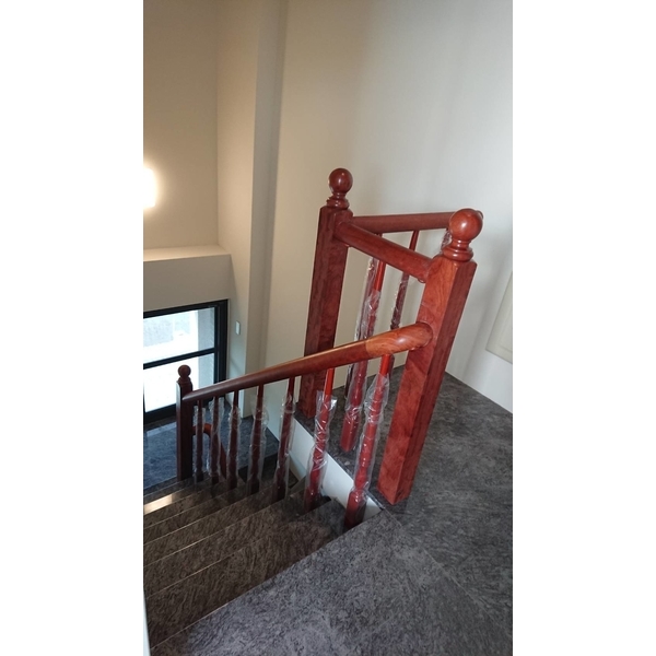 樓梯扶手施作、樓梯扶手維修-天梯實業有限公司