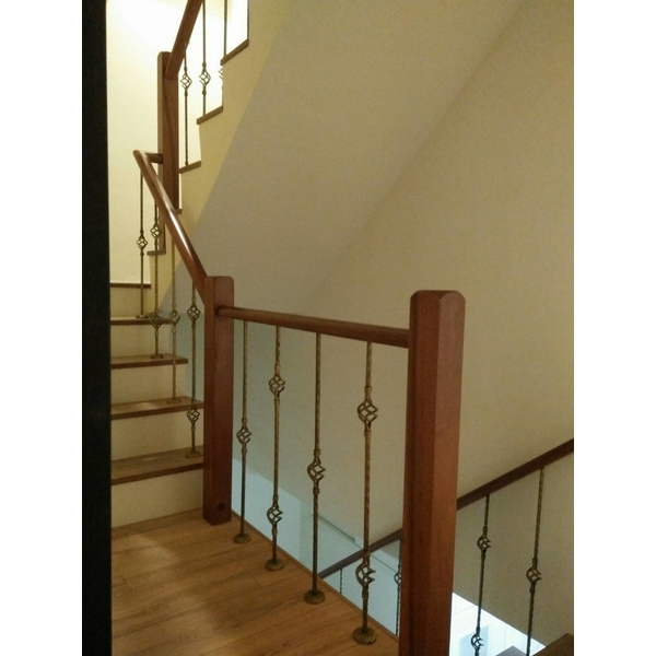 台中樓梯扶手施作,天梯實業有限公司