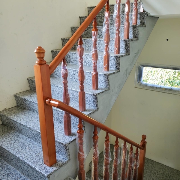 樓梯扶手-天梯實業有限公司