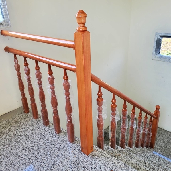 樓梯扶手-天梯實業有限公司