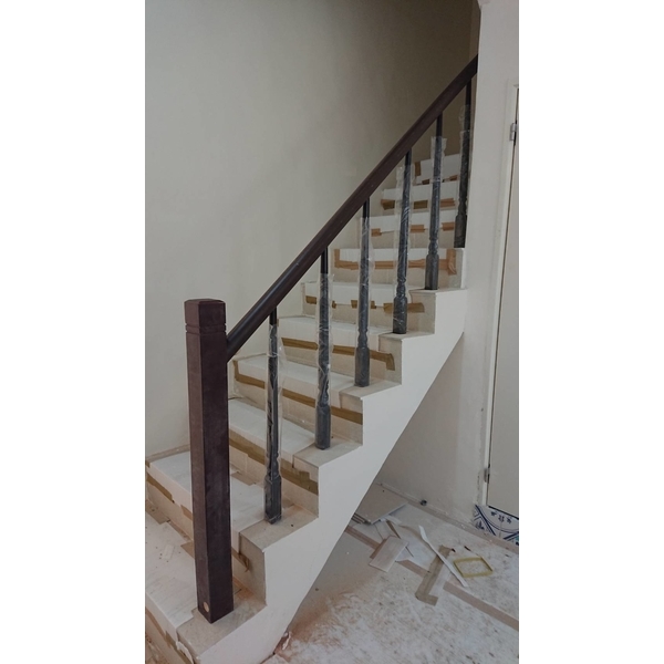 樓梯扶手施工安裝-天梯實業有限公司
