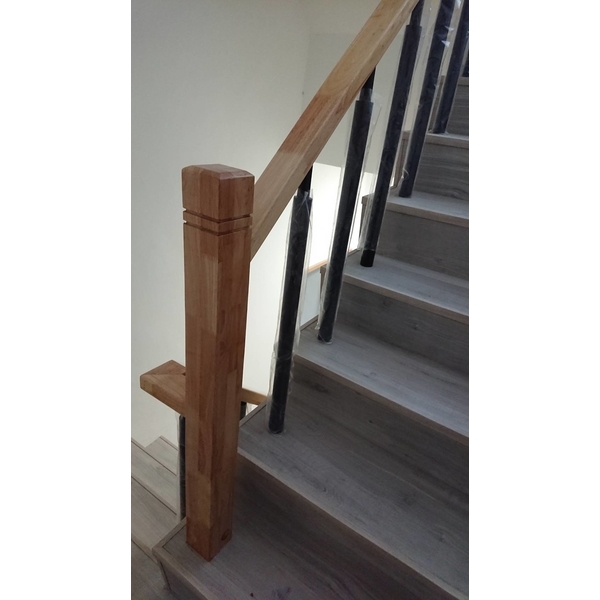 安裝木樓梯扶手-天梯實業有限公司