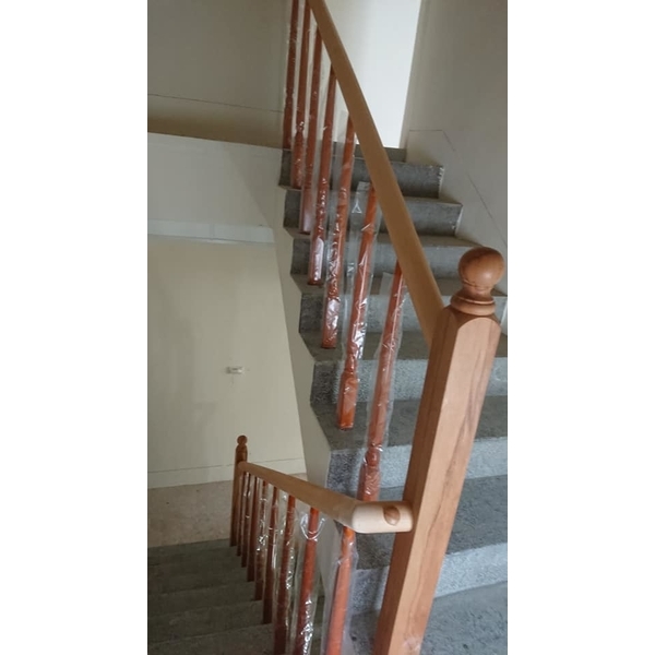 木樓梯扶手 木樓梯扶手-天梯實業有限公司